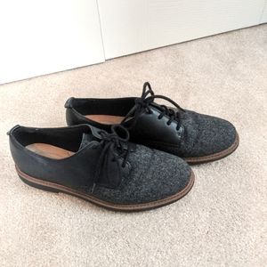 Clark's Soft Cushion Oxford Saddle Shoes